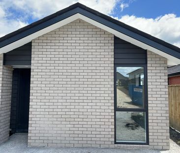 71A Maryvale Road, Milldale, Auckland - Photo 3