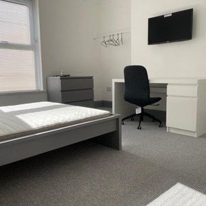 3 bedroom house share to rent - Photo 2