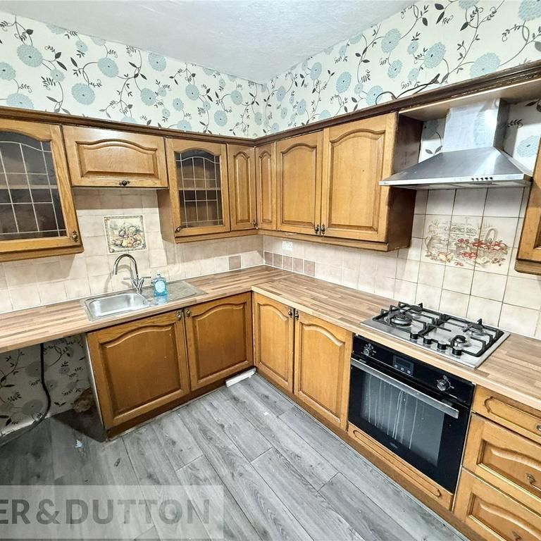 4 bedroom terraced house to rent - Photo 1