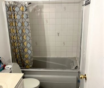 For Lease - 2044 Arrowsmith Drive Unit# 101, Beacon Hill North - So... - Photo 1