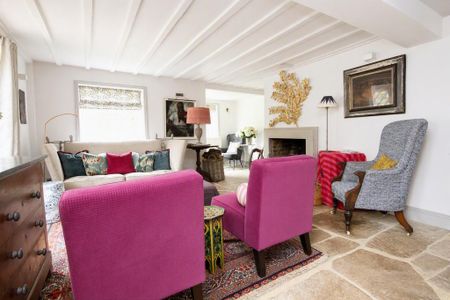 4 bedroom detached house to rent - Photo 2