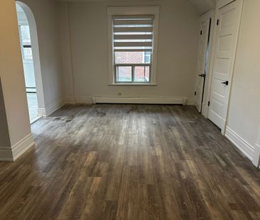 For Lease - 6251 Ker Street, Niagara Falls, Ontario - Photo 1
