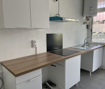 Location Maison 5 pièces 110m² STE MARIE 97438 - Photo 2
