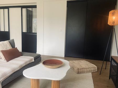 2 pièces - Meublé - 55 m² - 3ème étage - Colocation non autorisée - Photo 2