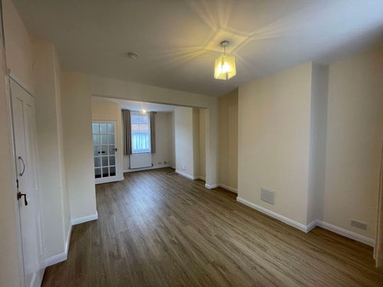 2 bedroom house to rent - Photo 1