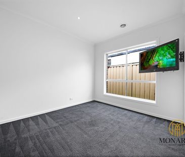 Great Family Home In Caroline Springs - Photo 3
