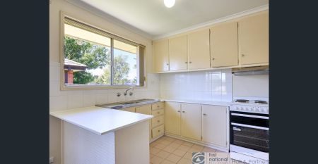 Spacious Unit - Photo 5