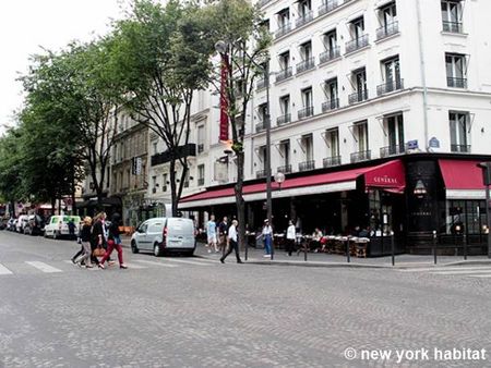 Logement à Paris, Location meublée - Photo 2