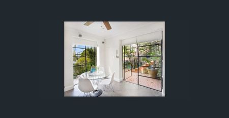 Lifestyle to Harbour Foreshore - Photo 2