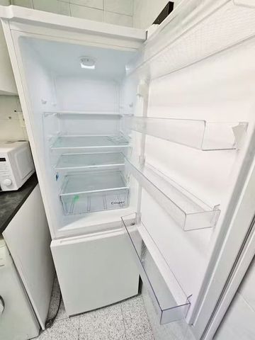 Calle Ferrobús, Sevilla, Andalusia 41009 - Photo 5