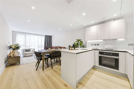 Recently refurbished three bedroom apartment in a high specification new development on Baker Street - Photo 4