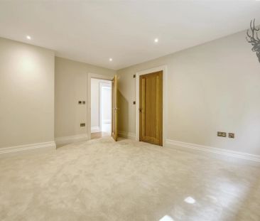 2 Bedroom Barn Conversion - Photo 6