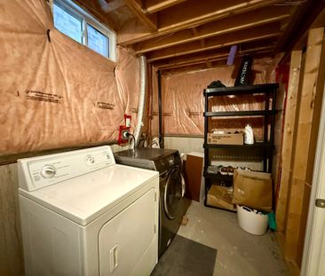 For Lease - 5647 Stella Lane, Burlington, Ontario - Photo 3