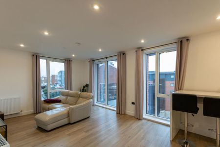 3 bedroom apartment to rent - Photo 5