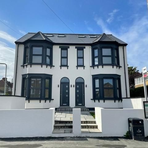 6 bedroom semi-detached house to rent - Photo 1