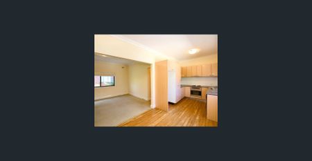 In the Heart of Double Bay you will find this well positioned 2 bedroom + study/sunroom. - Photo 3