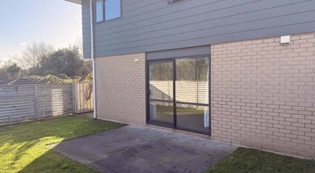 Bell Block four bedroom on Wills Road - Photo 4