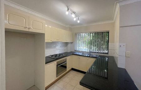 Modern 2-Bedroom Apartment In Resort Style Complex - Must See! - Photo 4