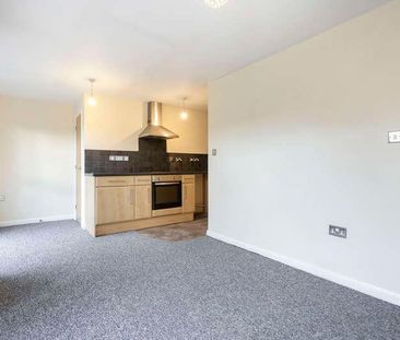 St. Georges Terrace, Cheltenham, GL50 - Photo 3