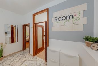 Via Cesare Cremonino, Padova, Veneto 35124