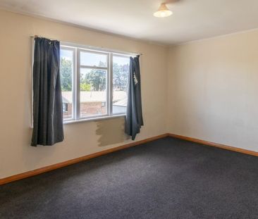 Looking for your next perfect easy care home? - Photo 2