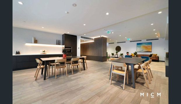 1804/81 City Road - Photo 1