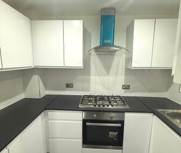 2 bedroom end of terrace house to rent - Photo 1