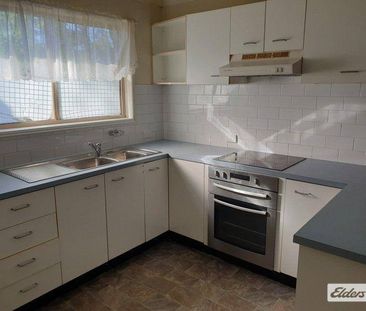 3 Bedroom Unit Close to Town - Photo 2