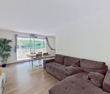 Location Appartement 4 pièces 82m² - Photo 2
