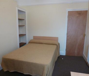 7 bedroom end of terrace house to rent - Photo 6