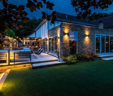 4 bedroom detached house to rent - Photo 5