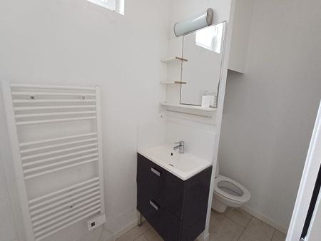 Location Appartement 1 pièce 26m² TOURS 37000 - Photo 3
