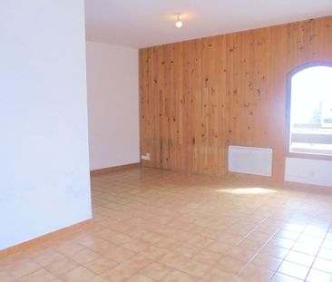 A LOUER APPARTEMENT DE TYPE 1 DE 27 M2 - SAINT ANDRE DE CUBZAC CENTRE - Photo 6