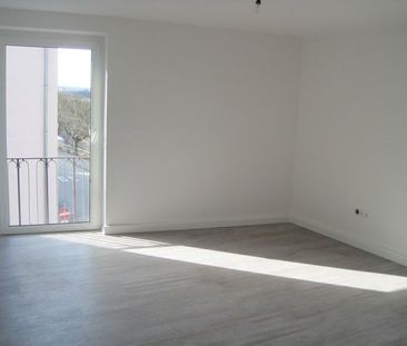 Renovierte 3 - Zimmer Wohnung mit Balkon in Stadtlage! - Photo 3