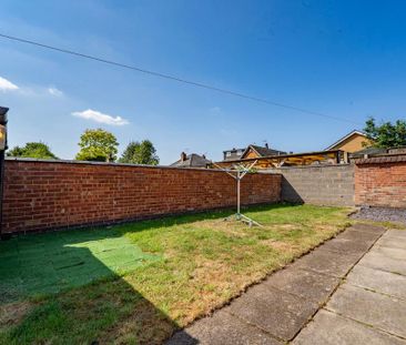 4 bedroom semi-detached house to rent - Photo 1