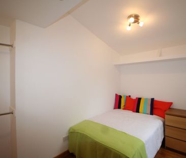 7 Bed Semi-Detached House, Brailsford Road, M14 - Photo 4