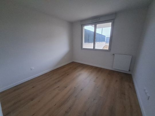 Location Appartement 2 pièces 43m² BRUGUIERES 31150 - Photo 1