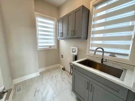 For Lease - 5091 Bridge Street Unit# Upper, Niagara Falls, Ontario - Photo 3