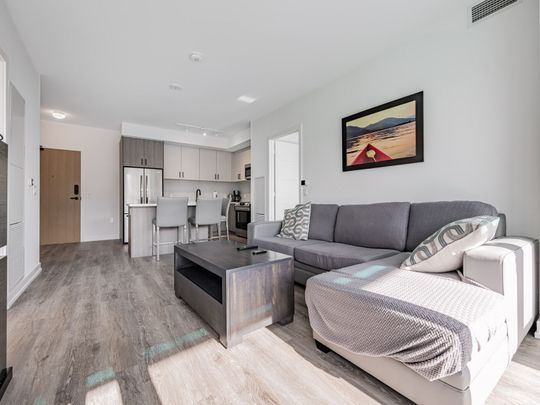 For Lease - 333 Sunseeker Avenue Unit# 412, Innisfil, Ontario - Photo 1