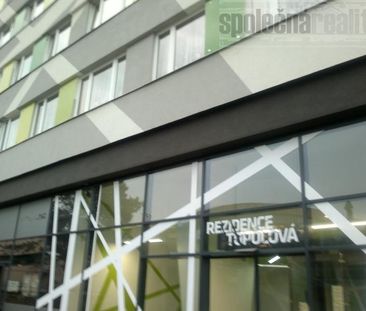 Pronájem bytu 1+kk 40 m2 - Photo 1