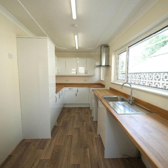 3 bedroom bungalow to rent - Photo 1