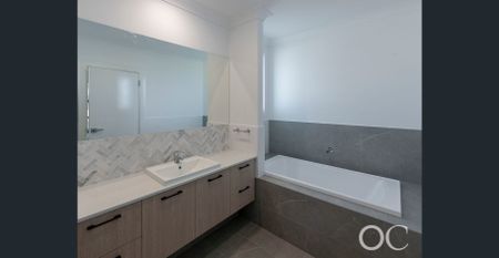 Open the Door To Contemporary Coastal Luxury - Photo 5