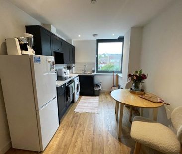 1 bedroom flat to rent - Photo 3