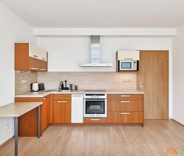 Pronájem bytu 1+kk 33 m² - Photo 1