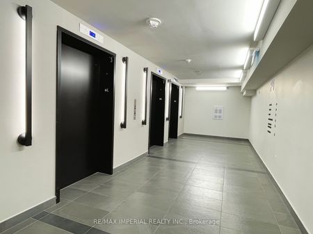 For Lease - 1 Jarvis Street Unit# 429, Hamilton, Ontario - Photo 2