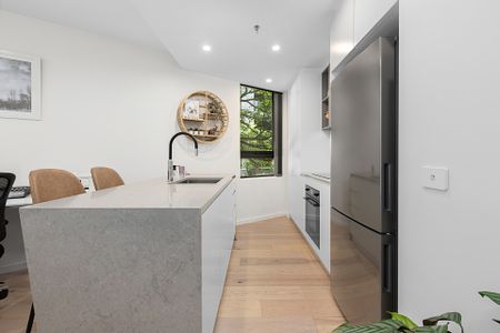 Luxury Living in the Heart of the City - Photo 5