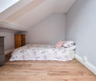 Studio to rent - Photo 6