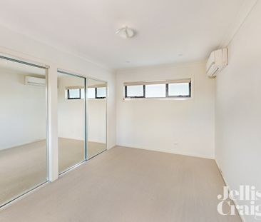 59B Springfield Road, Box Hill North VIC 3129 - House For Rent | Do... - Photo 6