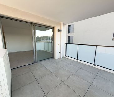 location vide 3p 67.70m² + terrasse + stationnement - Photo 2
