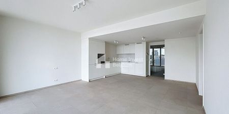 Appartement te huur in Anderlecht voor € 2.200 met 4 slaapkamers - Photo 2